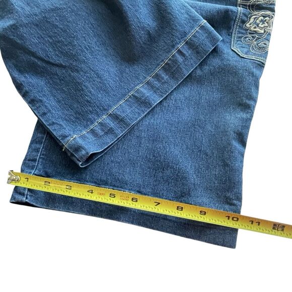 WHITE STAG Roll Tab Denim Bermuda To Cuffed Shorts Embroidered Pocket Women’s 10 - Picture 9 of 11